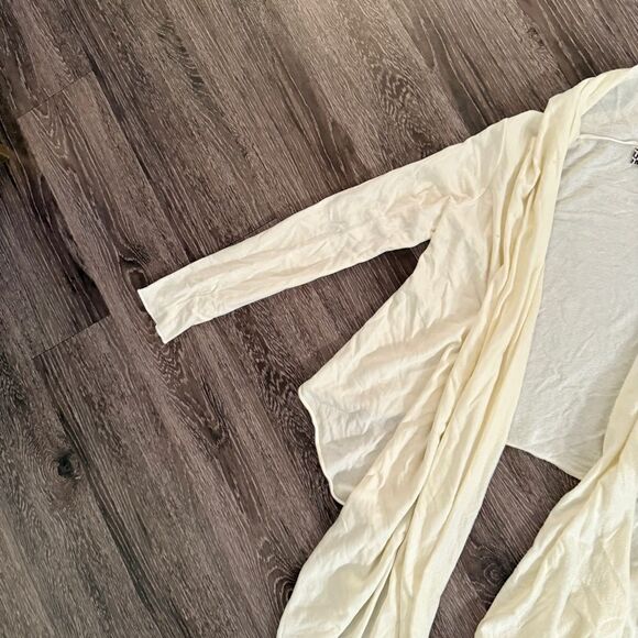 Groceries Apparel Long Sleeve Fleece Top - Picture 3 of 7